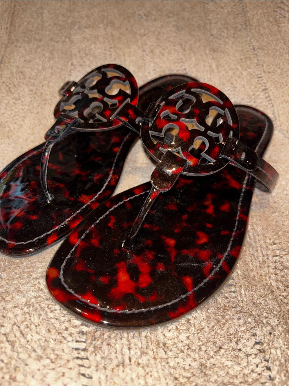 Tory Burch Tortoise Shell Patent Logo Thong Sandals Women’s Size 13 - Picture 2 of 7